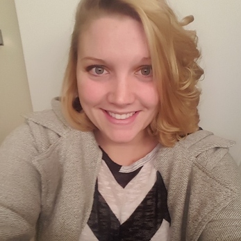 Caring and loving sitter for your loved one♡